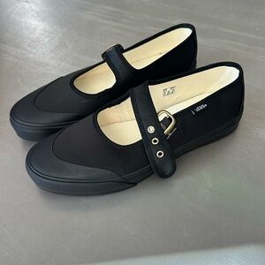 Vans MaryJane in Ballet Black, size 8